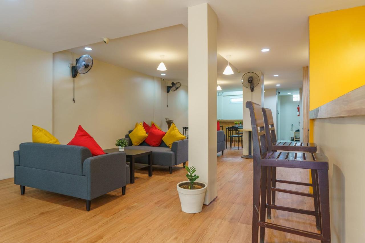 Cheqinn Bed Sukhumvit 4 Nana Plaza 방콕 외부 사진