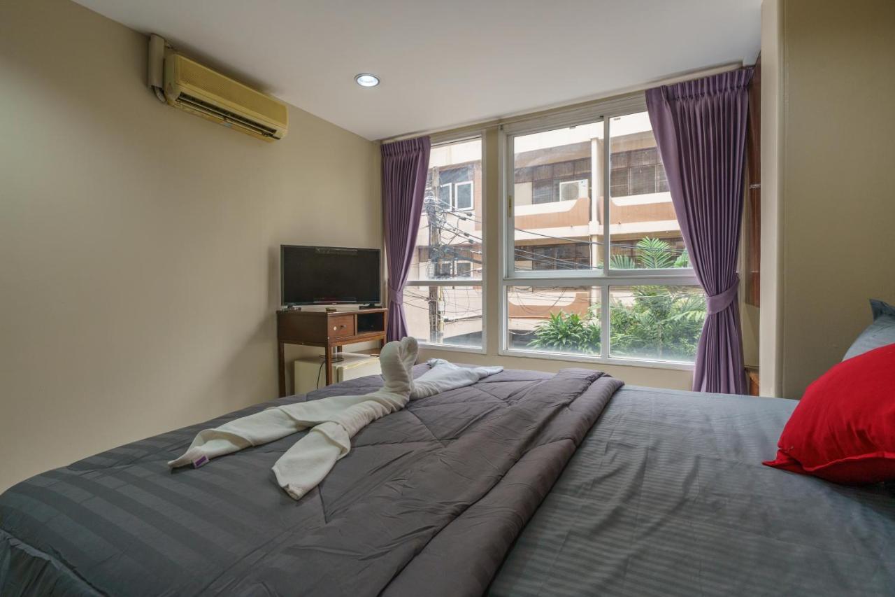 Cheqinn Bed Sukhumvit 4 Nana Plaza 방콕 외부 사진